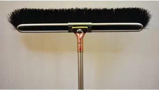 BB2154 23" Medium/Black Broom with 60” Aluminum Handle